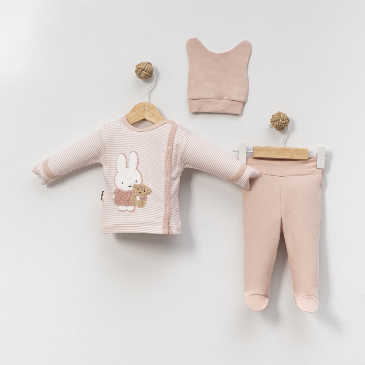ÇİZGİLİ TAVŞAN NAKIŞLI 3 LÜ BEBE ZIBIN TAKIM 9427