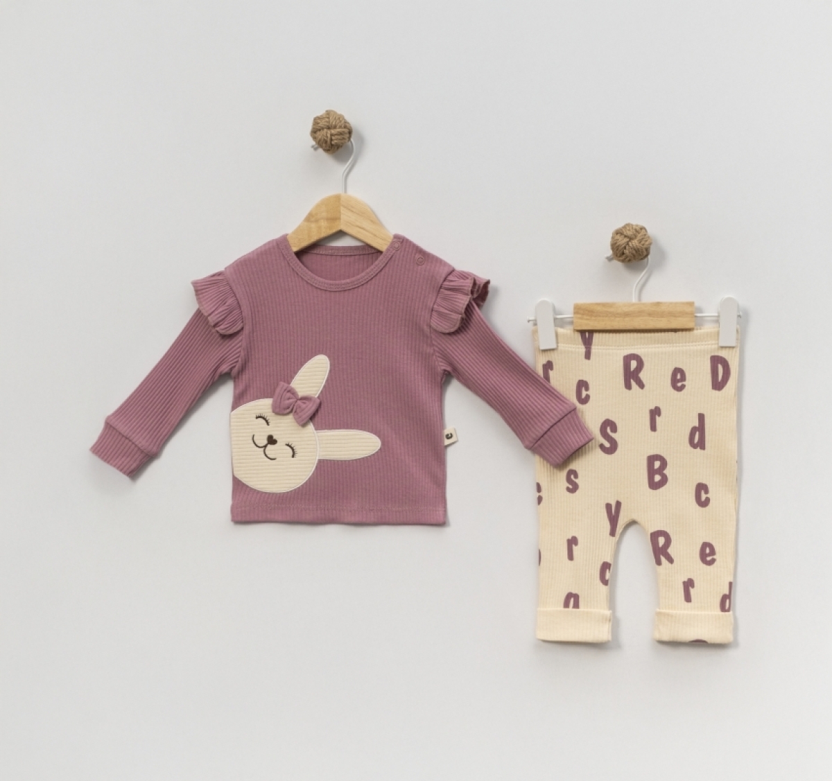 FİYONKLU TAVŞAN NAKIŞLI BEBE KIZ TAKIM 1346