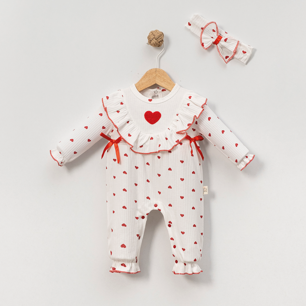 KALP BASKI VE NAKIŞLI PENYE BEBE TULUM 8054