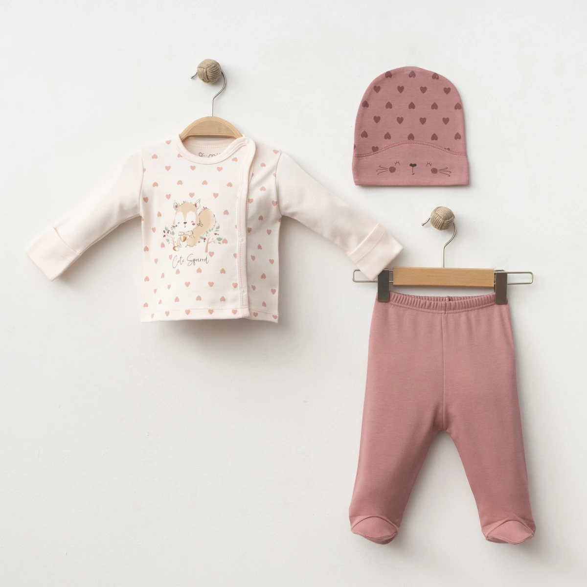 KALPLİ SİNCAP BASKILI PAMUKLU 3 LÜ BEBE TAKIM A5008