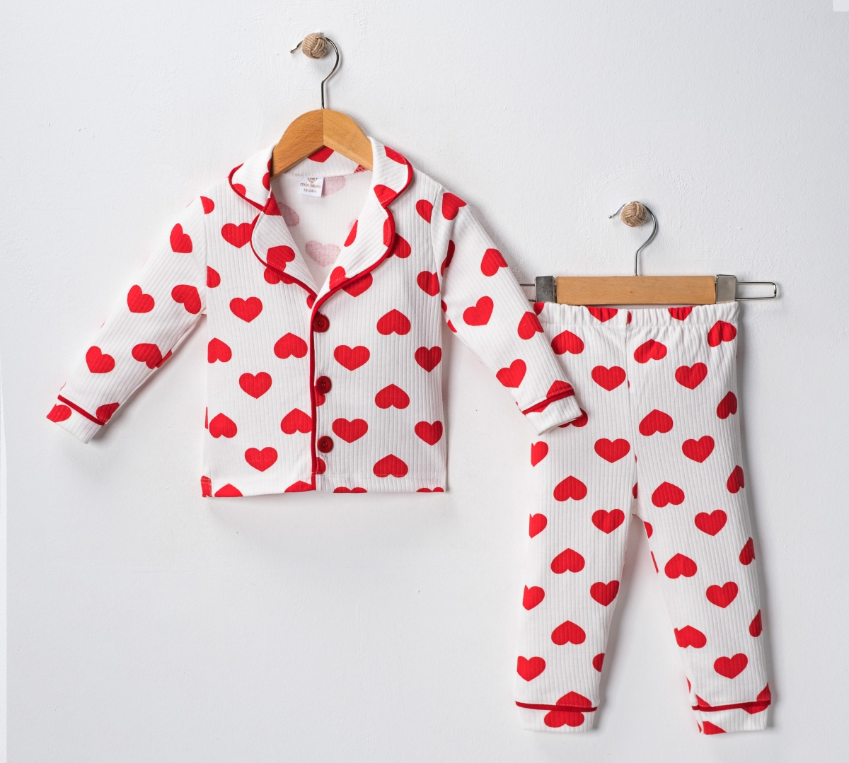KIRMIZI  KALPLİ BEBE PİJAMA TAKIM 8200