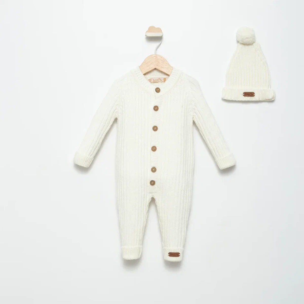 ŞAPKALI TRİKO BEBE TULUM 4095