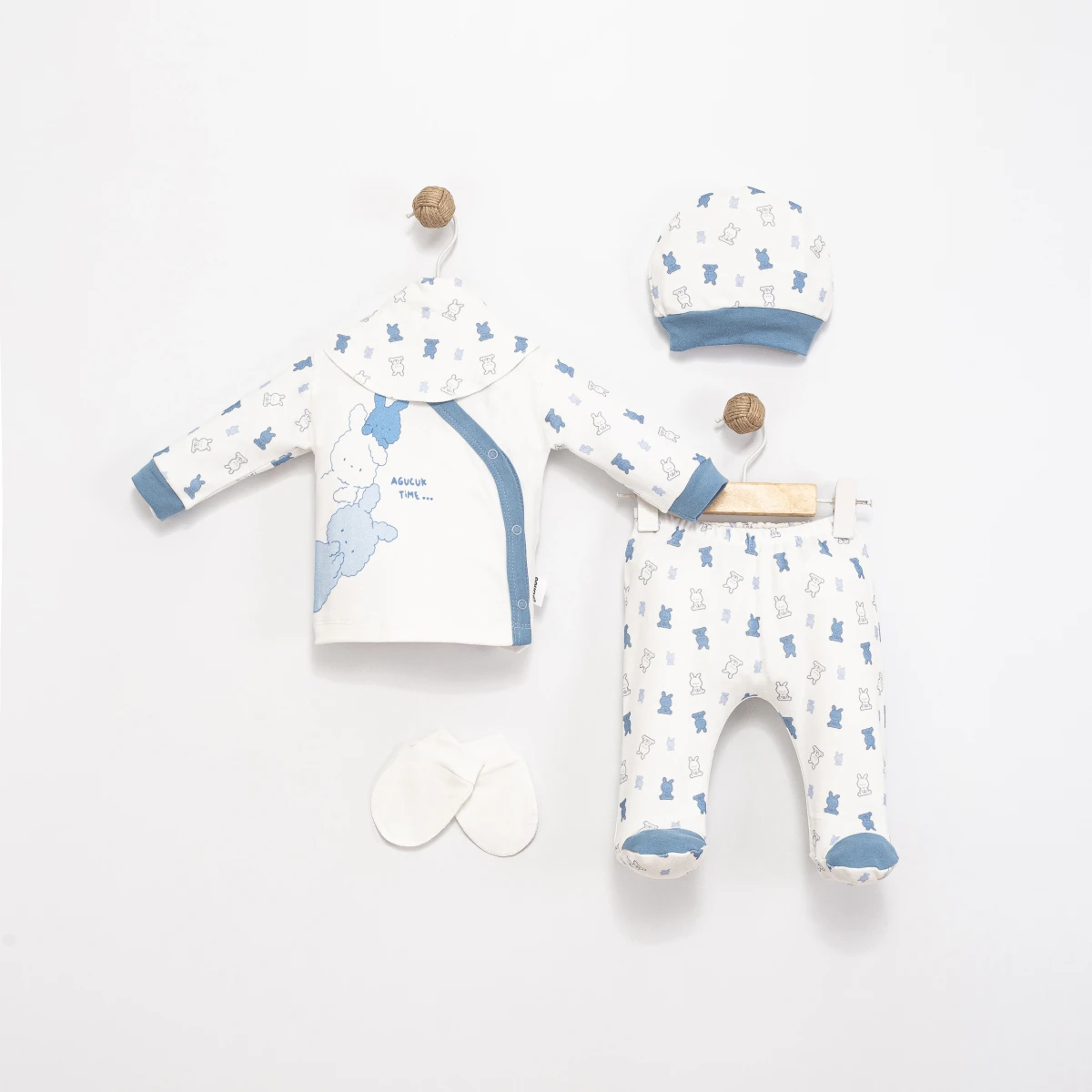 SEVİMLİ TAVŞANLAR BASKILI 5 Lİ ERKEK BEBE ZIBIN TAKIMI 10176