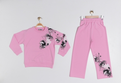 PEMBE