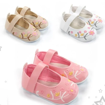 ÇİÇEK NAKIŞLI KIZ BEBE PATİK 2055