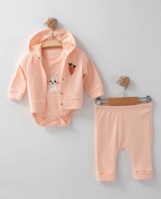 HAVUÇ-TAVŞAN NAKIŞLI HIRKALI 3'LÜ BEBE TAKIM 1241
