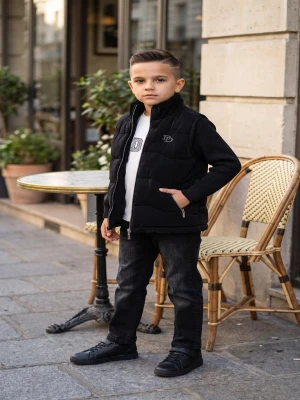 SİYAH